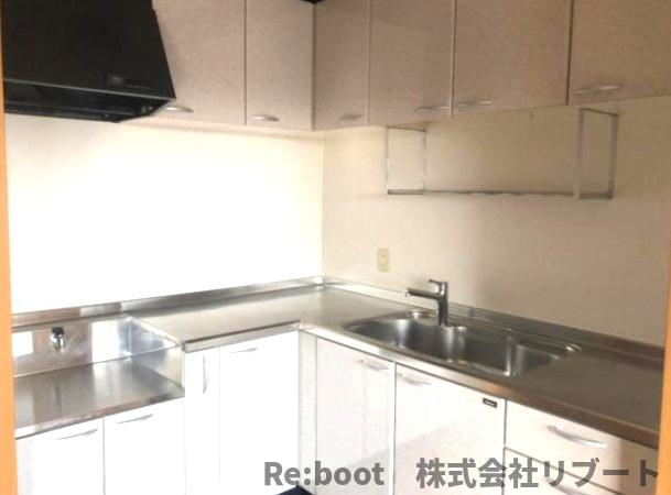 サニーフォレスト藤原参番館のキッチン