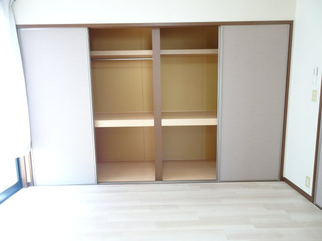 スカイ・コーポの収納