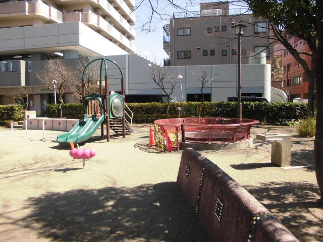 ツインタワー住利毛利館の周辺