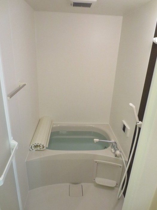 カナル グランデ 十日町の浴室|浴室