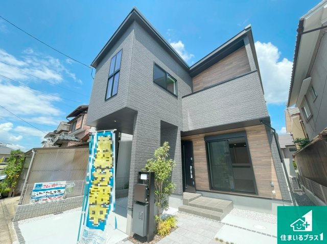 亀岡市三宅町野々神　新築一戸建ての外観|周辺は落ち着いた街並みの住宅地！子育てがしやすい住環境です！