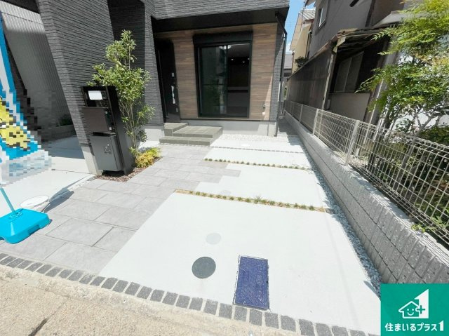 亀岡市三宅町野々神　新築一戸建ての外観|ずっと住んで頂きたいから何年たっても流行に左右されないシンプルかつスタイリッシュな外観！