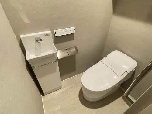 熊本市中央区九品寺５丁目の賃貸マンションのトイレ