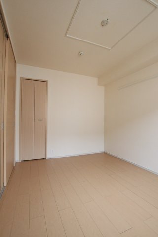 【洋室】 | クリスタルグランツ