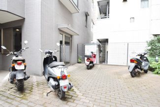 【駐車場】 | バイク置き場