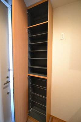 【玄関】 | ルドルフ | 写真は別の部屋の物です