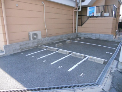 【駐車場】 | アンソレイユ菱屋西（河内小阪賃貸） | 駐車スペースもあります