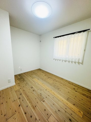 【洋室】 | 呉市宮原7丁目　新築一戸建て（全９棟） | 落ち着いた色調の洋室です