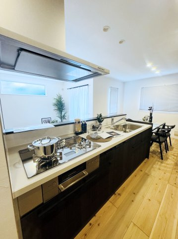 呉市宮原7丁目　新築一戸建て（全９棟）のキッチン|料理好きには嬉しいゆったりとしたキッチン