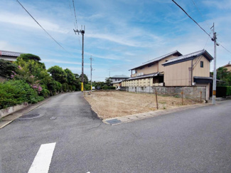 【前面道路含む現地写真】