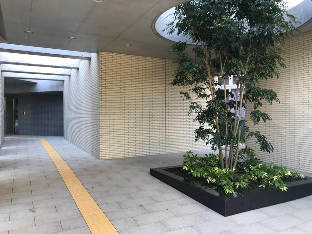 サンミット大日のエントランス|毎日通るエントランスはこのようになっています