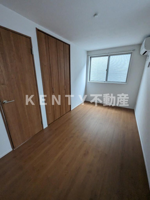 【居間・リビング】 | Ｋｏｌｅｔ新蒲田＃０２ | こちらのリビングで趣味の時間をお楽しみください