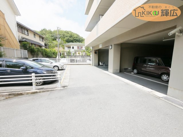 【駐車場】 | ライオンズマンション姫路西今宿　1階