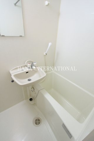 レオパレスＦＩＴⅡの浴室