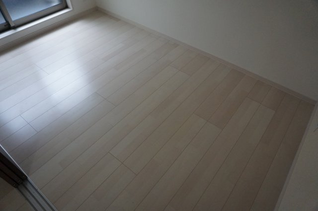 グローリア西昇の洋室