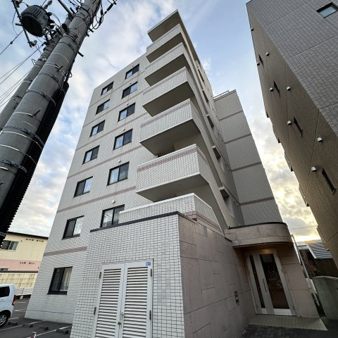 シルフキャメロットの外観
