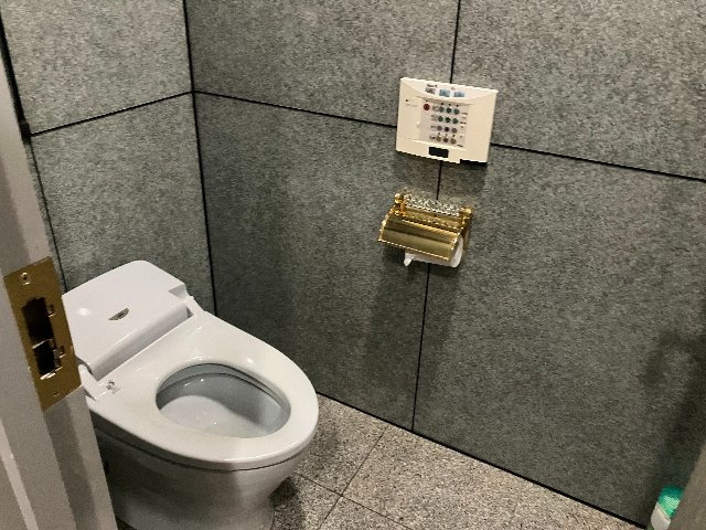 【トイレ】 | アクロポリスビル（４階）