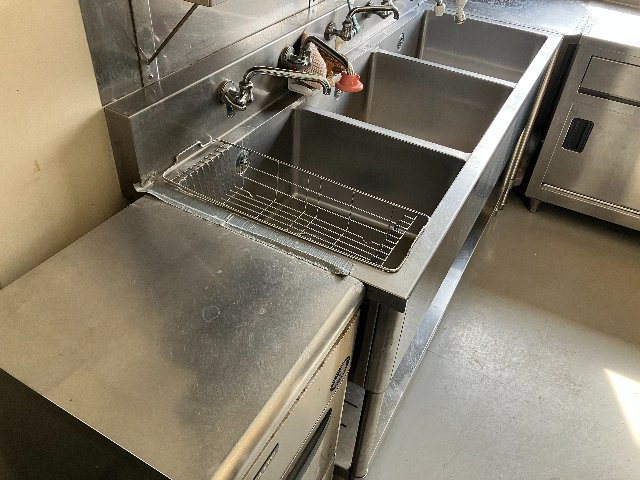 【キッチン】 | アクロポリスビル（４階）