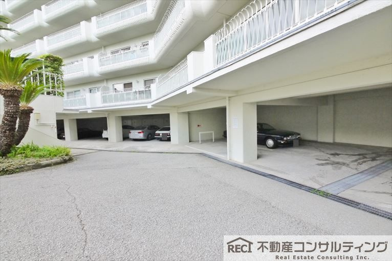 フドウ東芦屋ハイツの駐車場