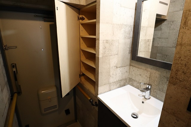 行徳マンションの洗面所|コンパクトで使いやすい洗面所