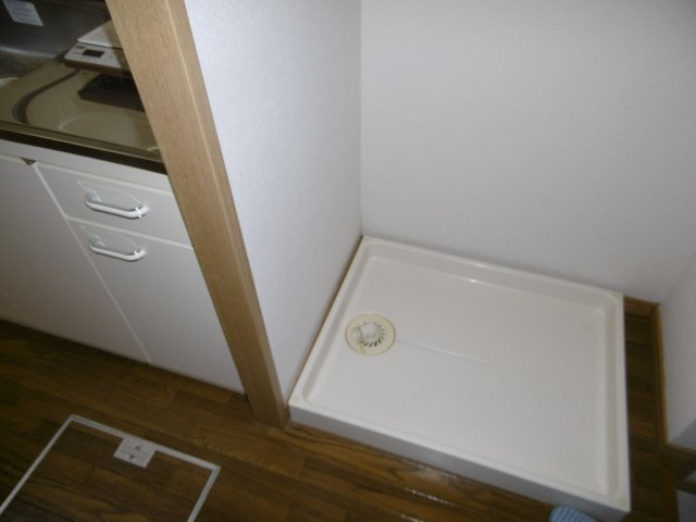 【設備】 | アートプラザ南笠 | 洗濯機置き場です