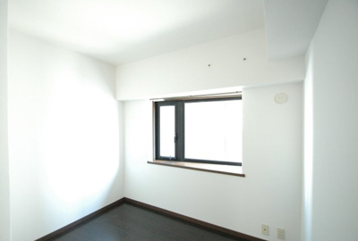 【洋室】 | エステートモア天神AXIS | 別号室の写真になります。現況優先。