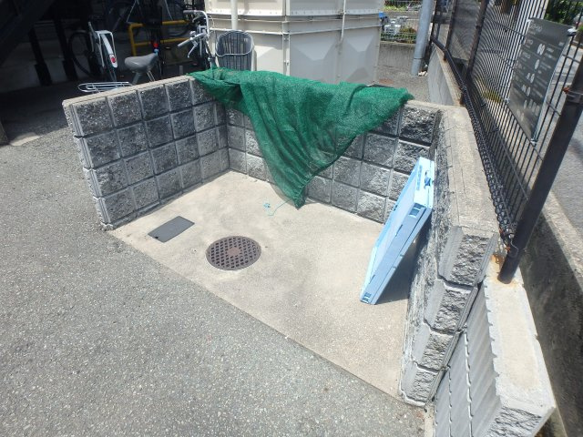 【その他共用部分】 | リブレメゾン甲東園エスト | ゴミステーションです