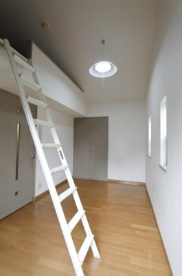 【収納】 | シーサイドステージ | 別号室の写真になります。現況優先。