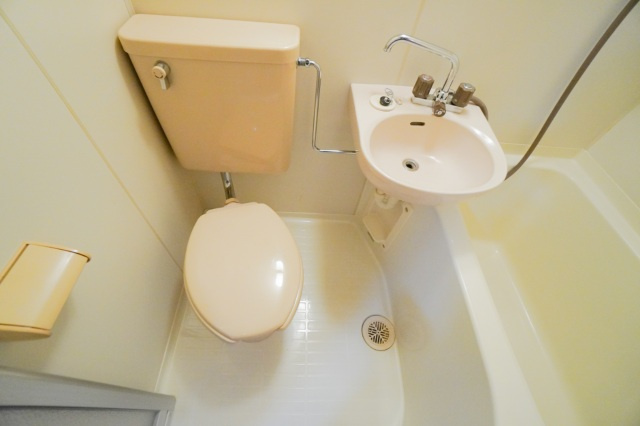 GM-BLDGのトイレ|落ち着いた色調のトイレです