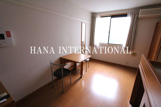 レオパレスオリーブハウスⅡの洋室