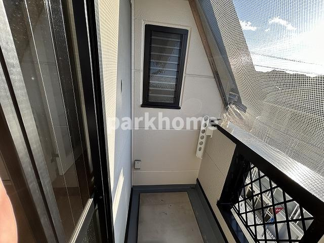 八反町ウィングのバルコニー|開放的で明るい空間を演出してくれるバルコニーです