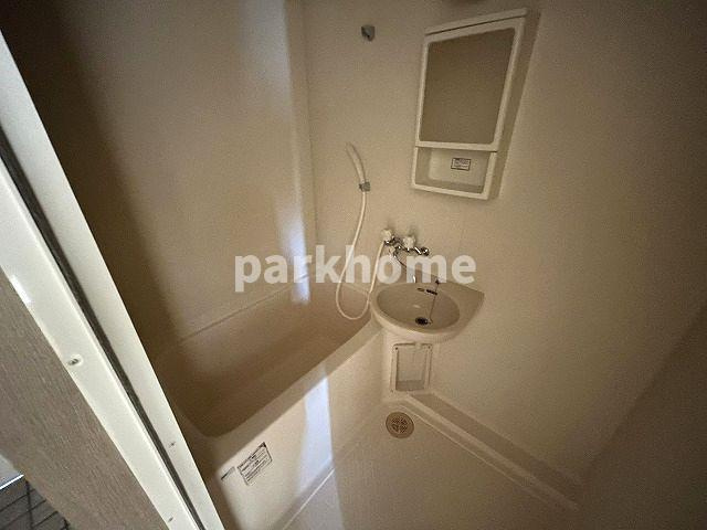 八反町ウィングの浴室|落ち着いた空間のお風呂です