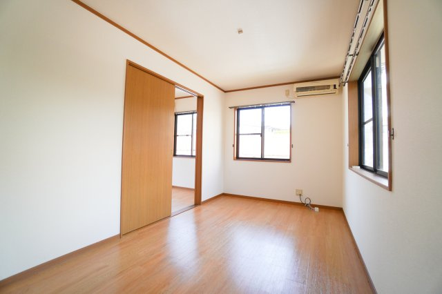 井口貸家の洋室|コンパクトで使いやすい洋室です