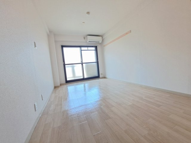 ウイング武庫川の居間・リビング