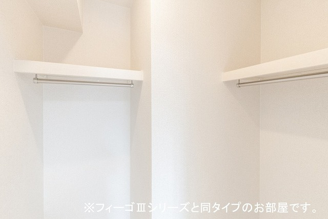 八女市本町のアパートの収納