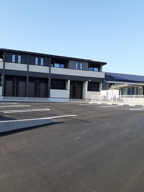 フラン長峰Bの駐車場