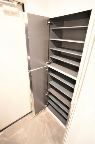 クオーレ薬円台Ⅲの玄関