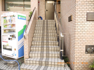 【エントランス】