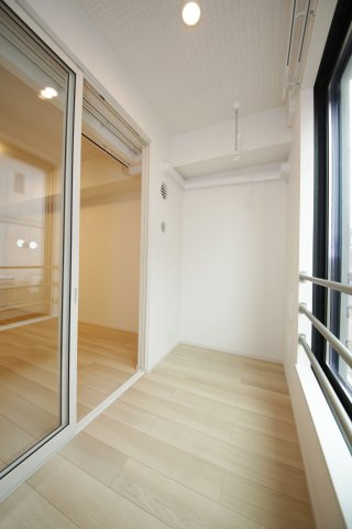 アンジェロ　セイスのバルコニー