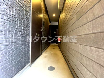 【ロビー】 | クリークコート | 建物の内部です