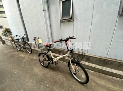 【その他共用部分】 | クリークコート | 駐輪スペースです