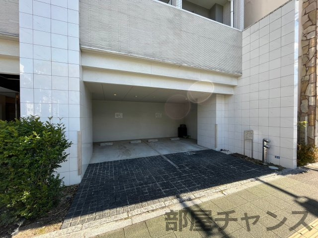 アモン リオ ブランシュの駐車場