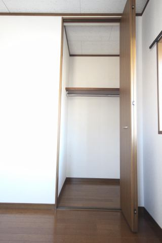 サンハイツ小森野Cの収納|ちょっとした収納スペースも充実しています
