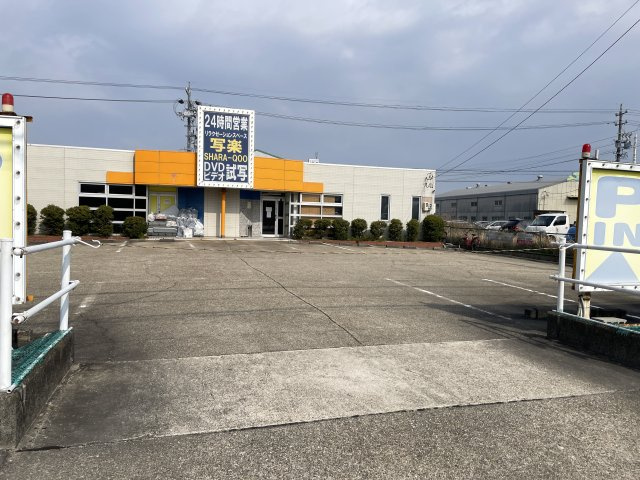 緑区大高町寅新田事務所の駐車場