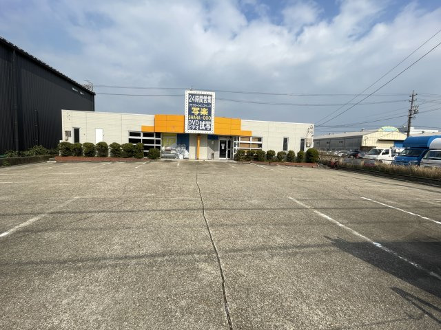 緑区大高町寅新田事務所の駐車場