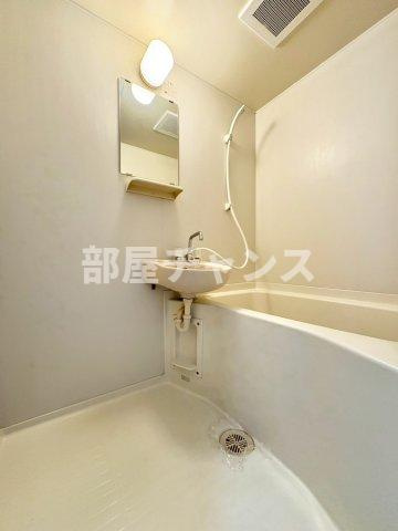 ウェステリア西大須の洗面所