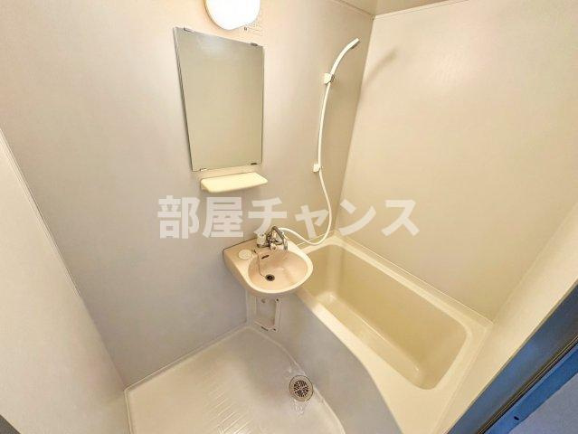 ウェステリア西大須の浴室