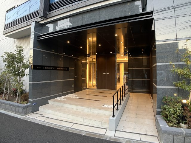 エクセレントシティ市川マスタリーのエントランス