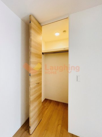 久留米市上津町のアパートの収納|同建物別タイプの写真です