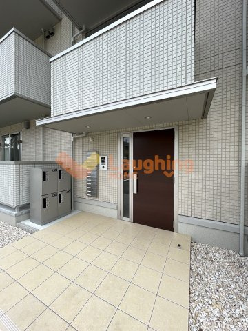 久留米市上津町のアパートのエントランス|清潔なエントランスです